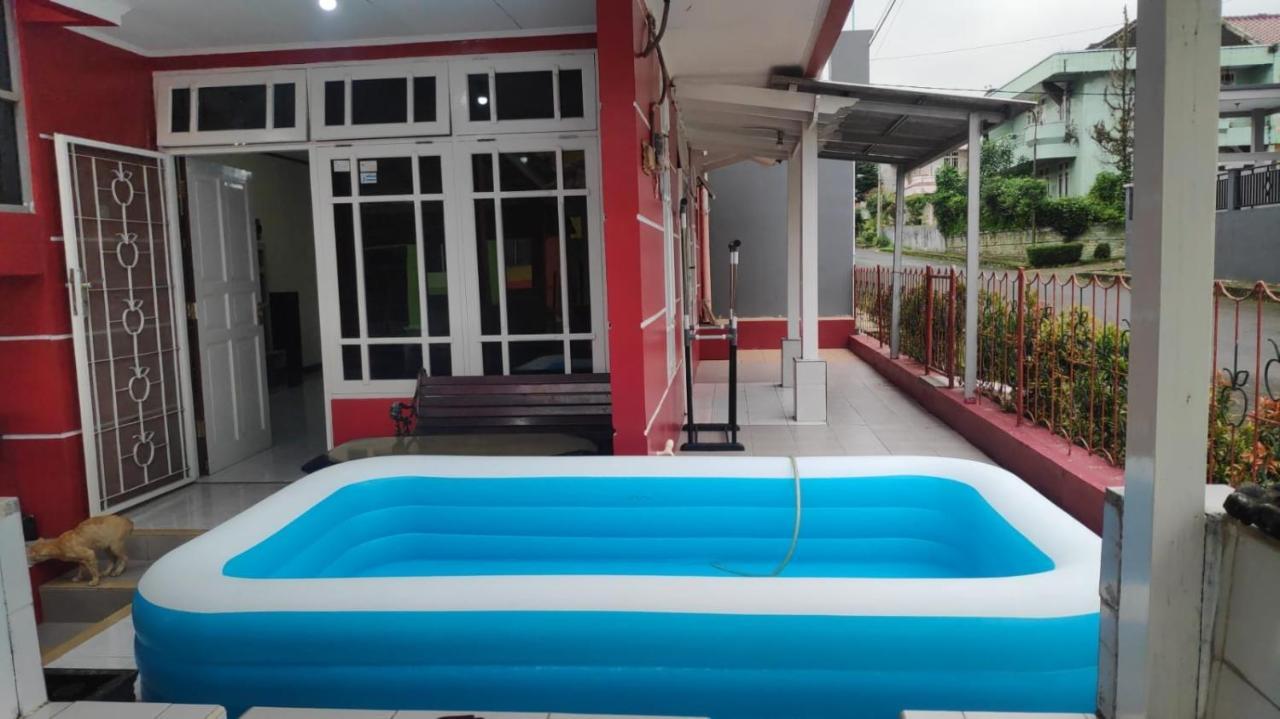 Villa Musti Green Apple Cipanas Sindanglaya Εξωτερικό φωτογραφία